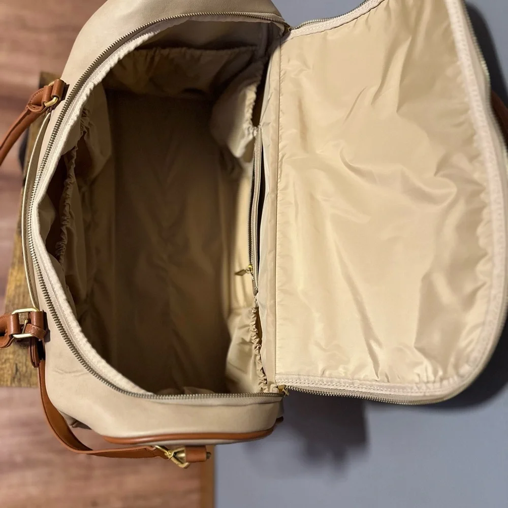 Fawn Design Cream and Tan Travel Bag Limited Addition - Picture 6 of 13